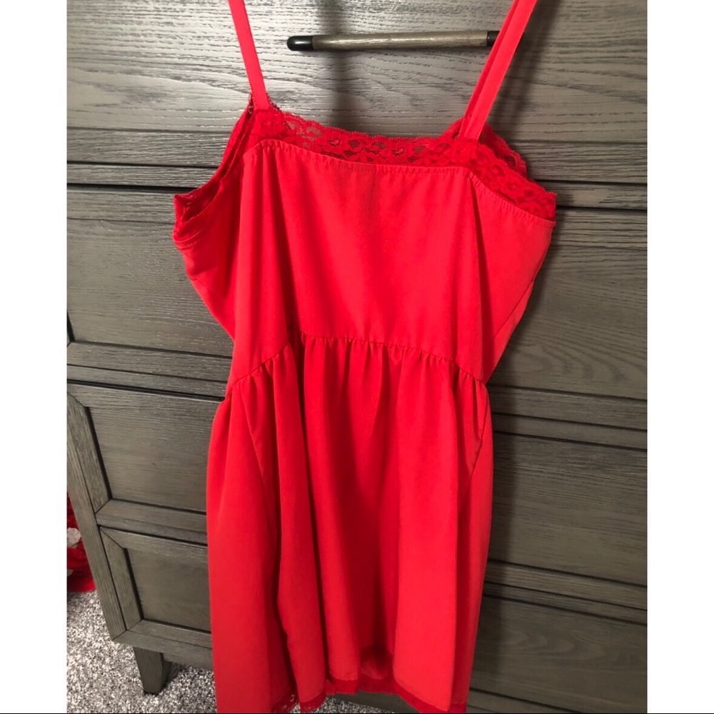 Red Dress - Picture 2 of 3